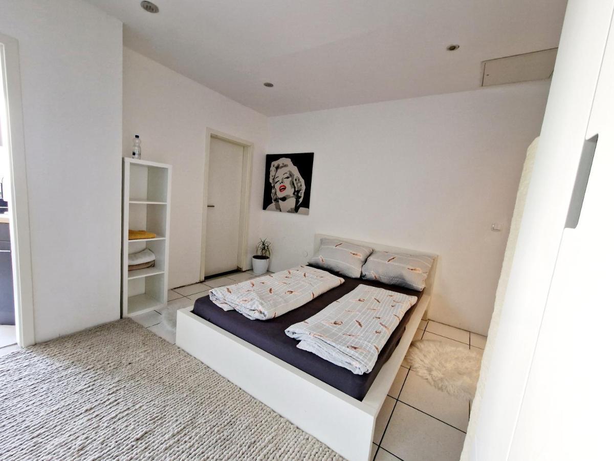 Gruppenfreundliches Apartment 헤르초게나우라흐 외부 사진